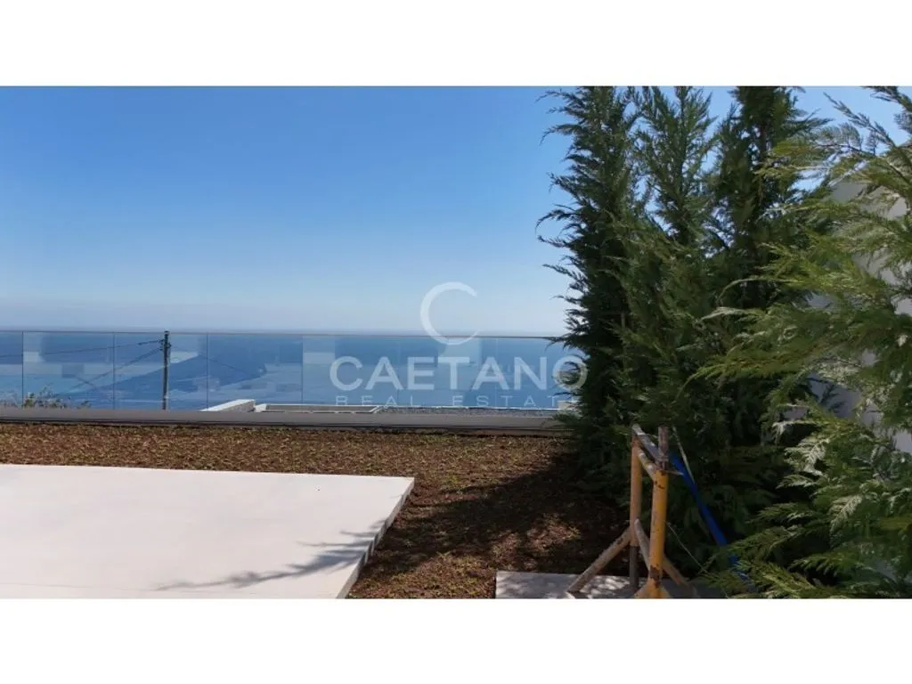 Terrasse - Contemporary Villa with Ocean View in Calheta, Madeira