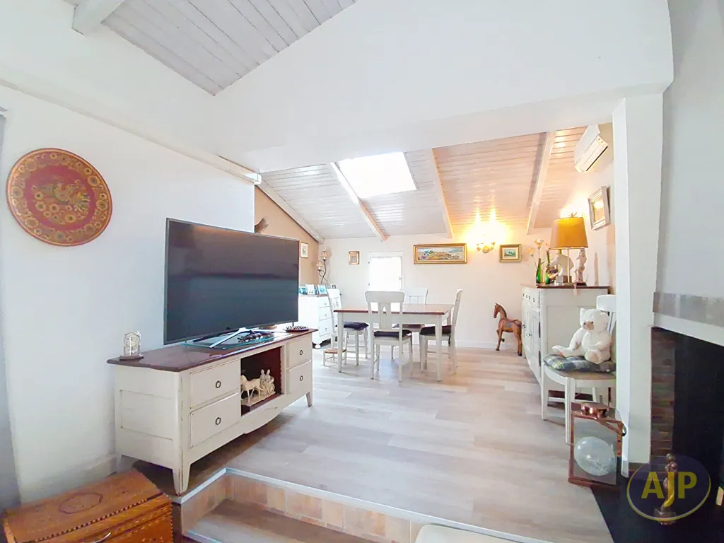 Soggiorno - Atypical House with Pool in St André D'Ornay