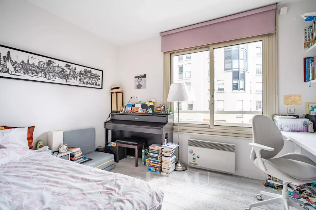 Chambres - Appartement 3/4 Pièces avec Terrasse à Paris 14ème