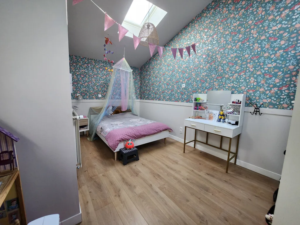 Chambres - Maison en pierre rénovée avec grange à Sainte Gemme la Plaine