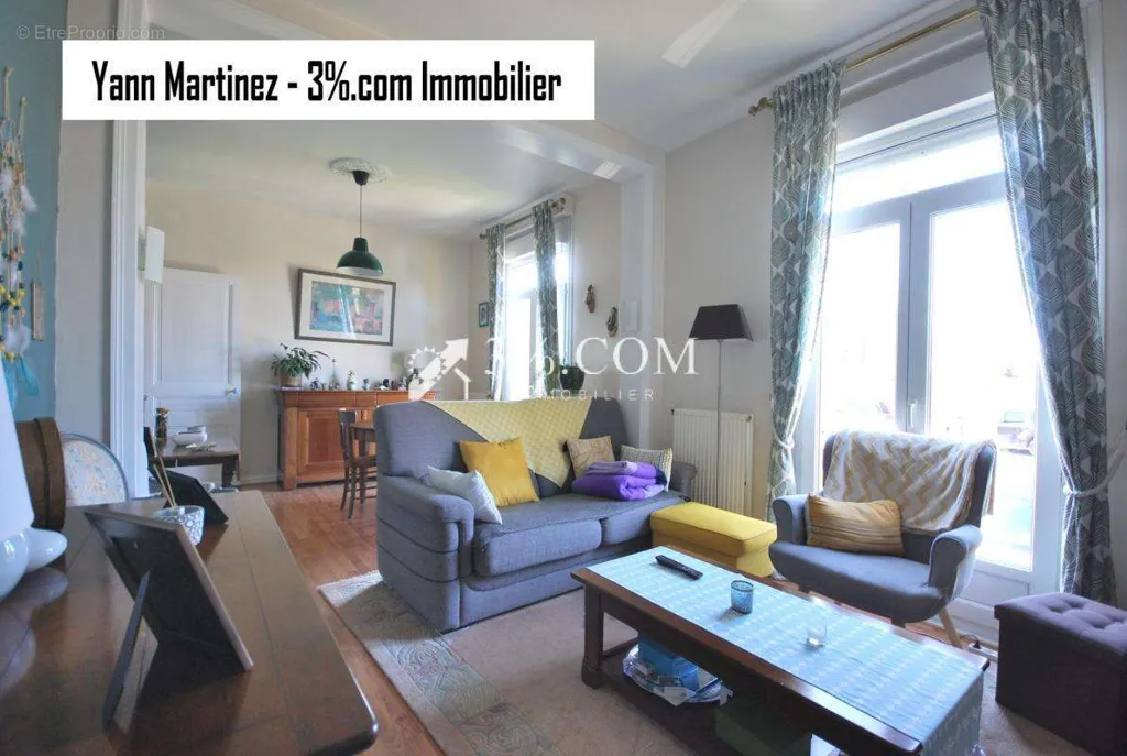 Living Room - Charming House with South-Facing Garden in Comines