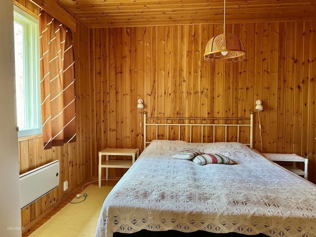 Bedrooms - Detached House with Lake View in Sysmä