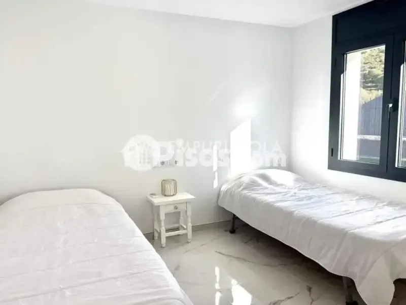 Chambres - Chalet with Private Pool in Carrer de Navarra