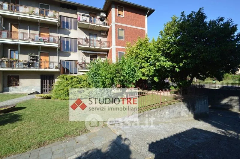 Välivaade - Modern Trilocale with Balcony in Pavia