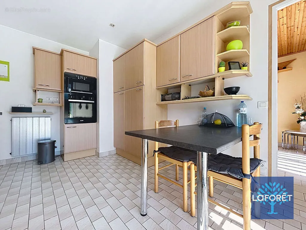 Cucina - House with Pool and Workshop near Nesmy