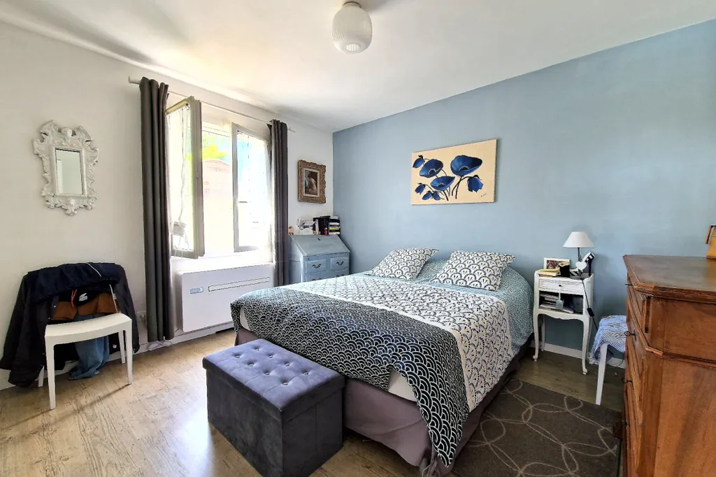 Bedrooms - New Villa with Panoramic View in Sommières