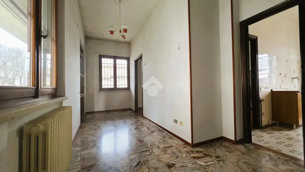 Entrée - Villa with Garden in Borgo Virgilio