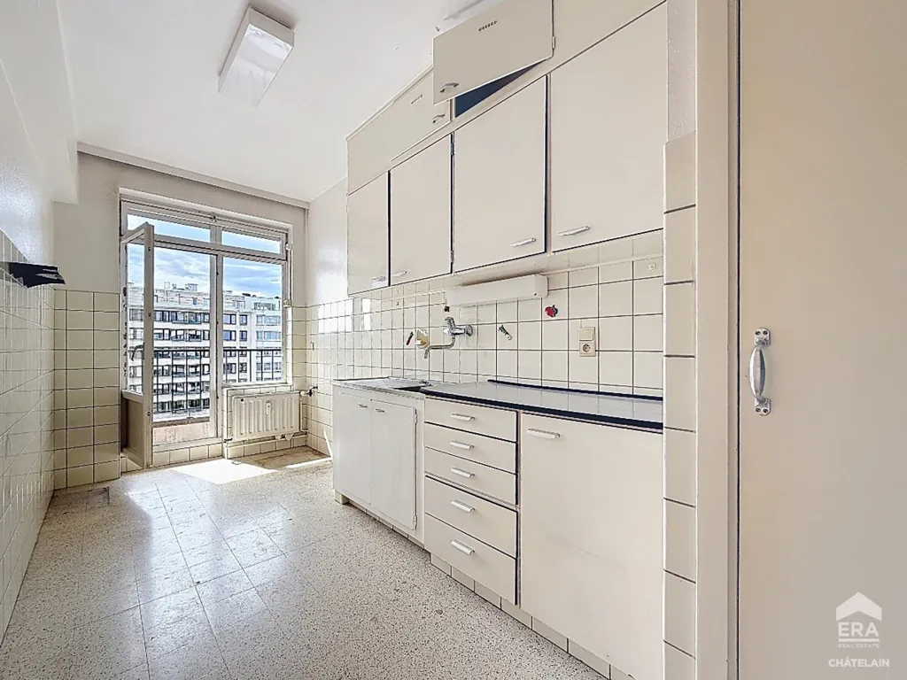 Köök - 3-Bedroom Apartment with Terrace in Brussels