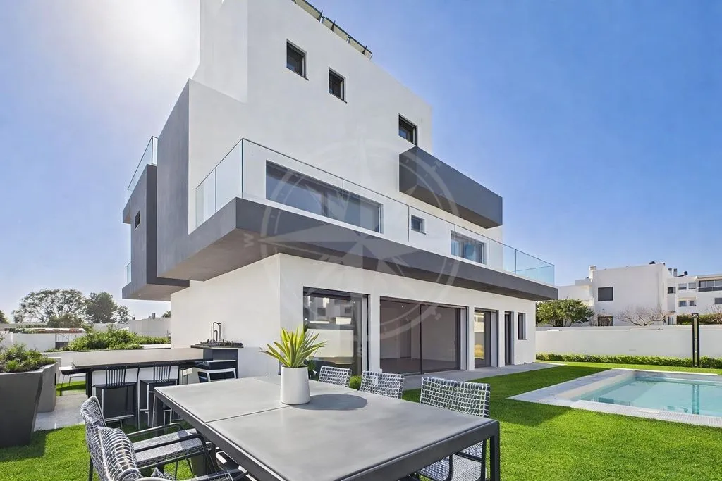 Piscine - Contemporary Villa with Pool in Quinta da Foz, Tavira