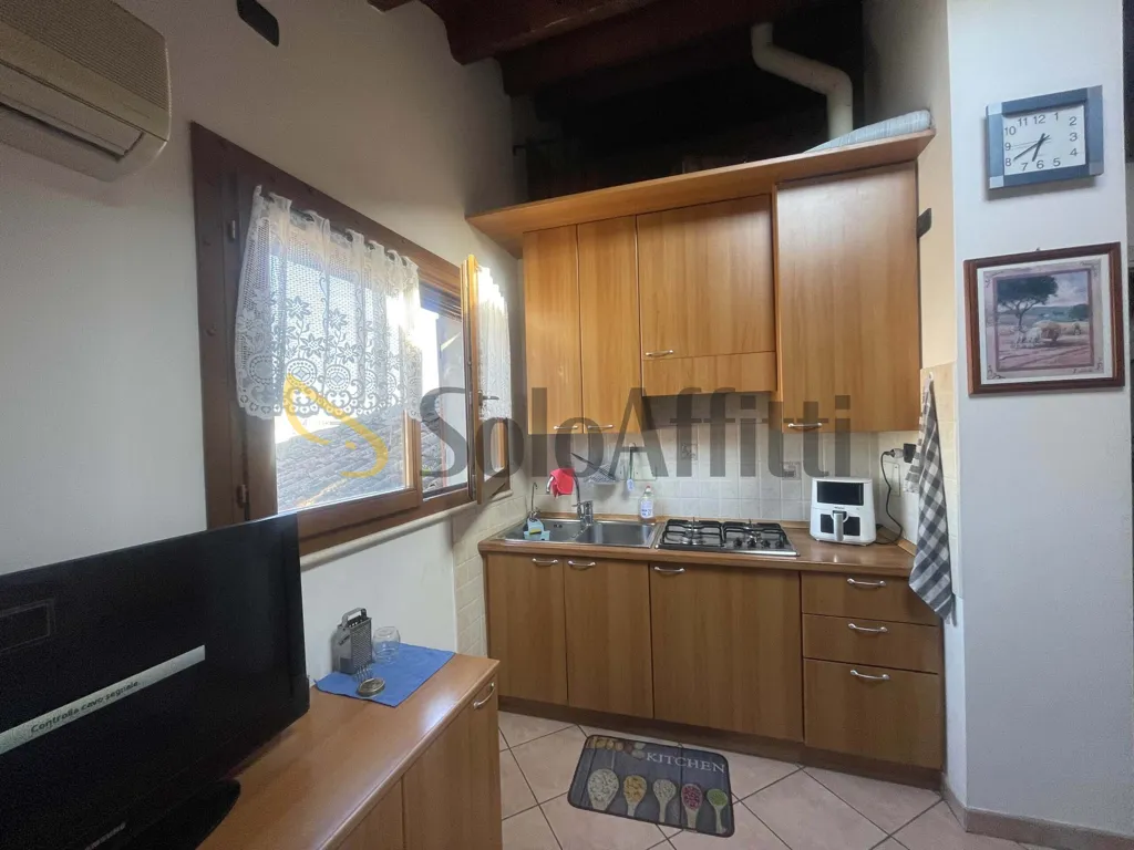 Cuisine - Furnished Flat with Balcony in Centro Storico