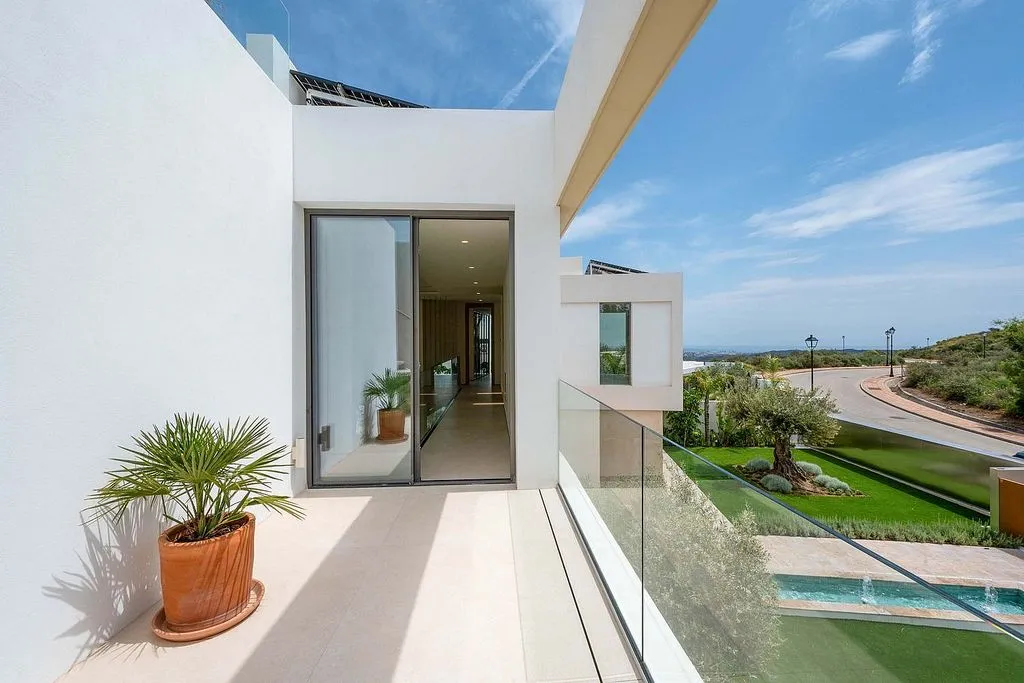 Terrass - Passivhaus Villa with Infinity Pools in La Cala Golf