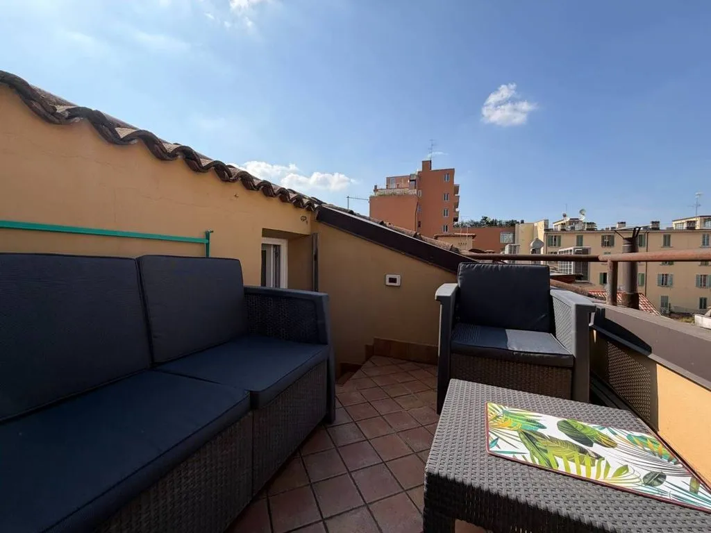 Terrazza - Luxury Mansarded Apartment in Bologna