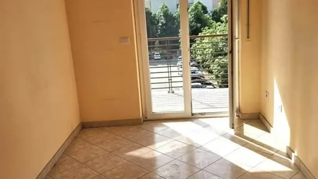 hallway_entrance