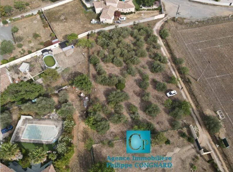 Õhuvaade - Buildable Plot with Parking in Cruzy