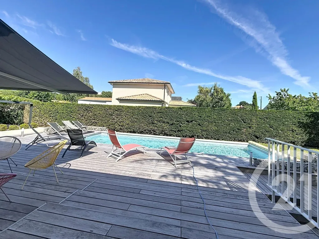 Bassein - 9-Piece House with Pool and Spa in Ancenis