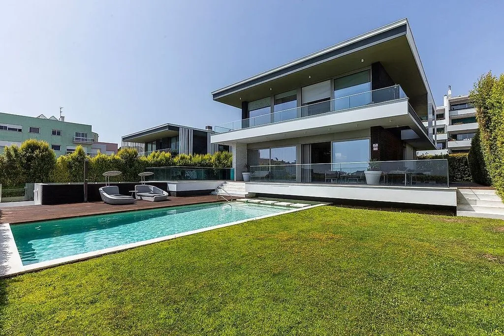 Piscine - Luxury Villa with Sea Views in Oeiras