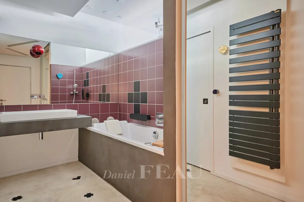 Salles de bain - Maison Contemporaine avec Piscine à Marseille