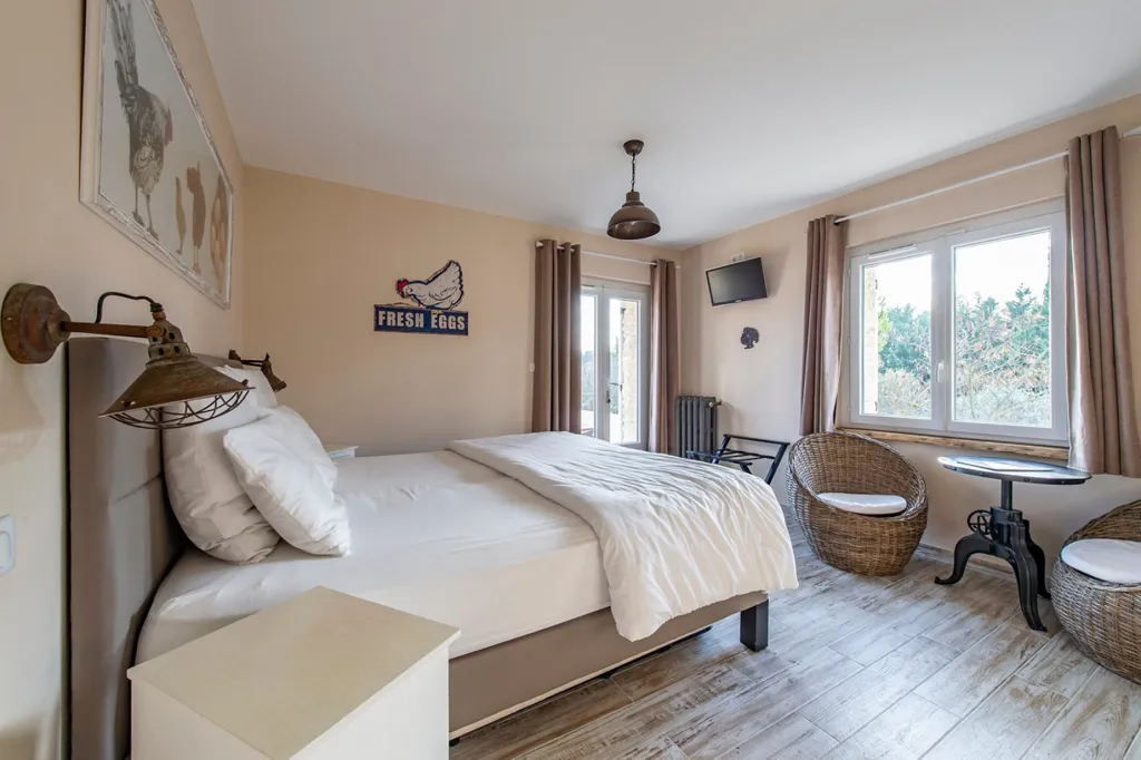 Chambres - Propriété de Charme avec Piscine au Pied du Luberon