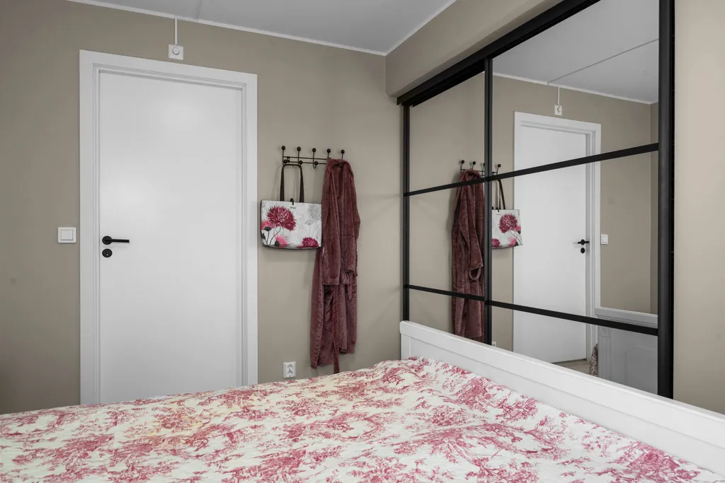 Magamistoad - Modern 4-Bedroom Flat in Nannestad