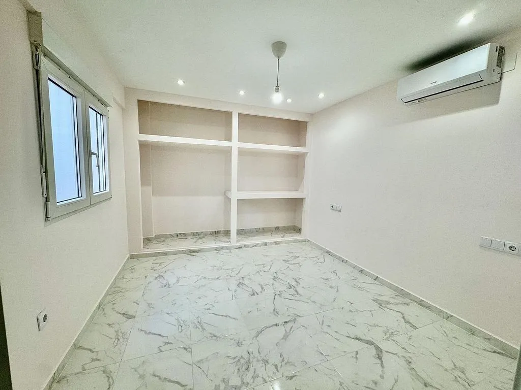 Rooms - Modernised Apartment with Terrace in Torrevieja Centre