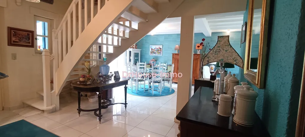 Toad - Spacious House with Landscaped Garden in Quiet Setting