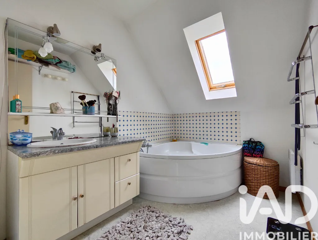 Salles de bain - Maison avec Jardin et Garage à Lallaing