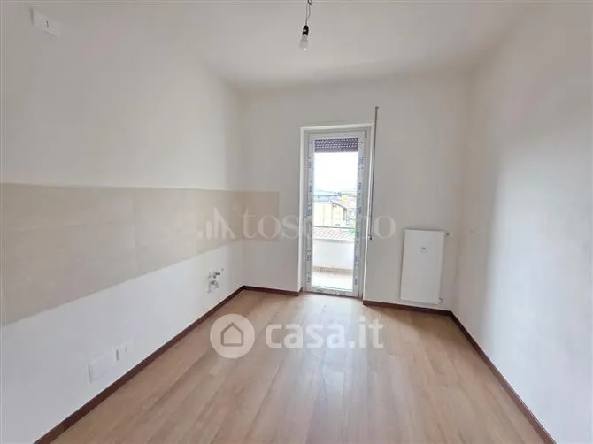 Pièces - Rented Apartment with Balcony in Como