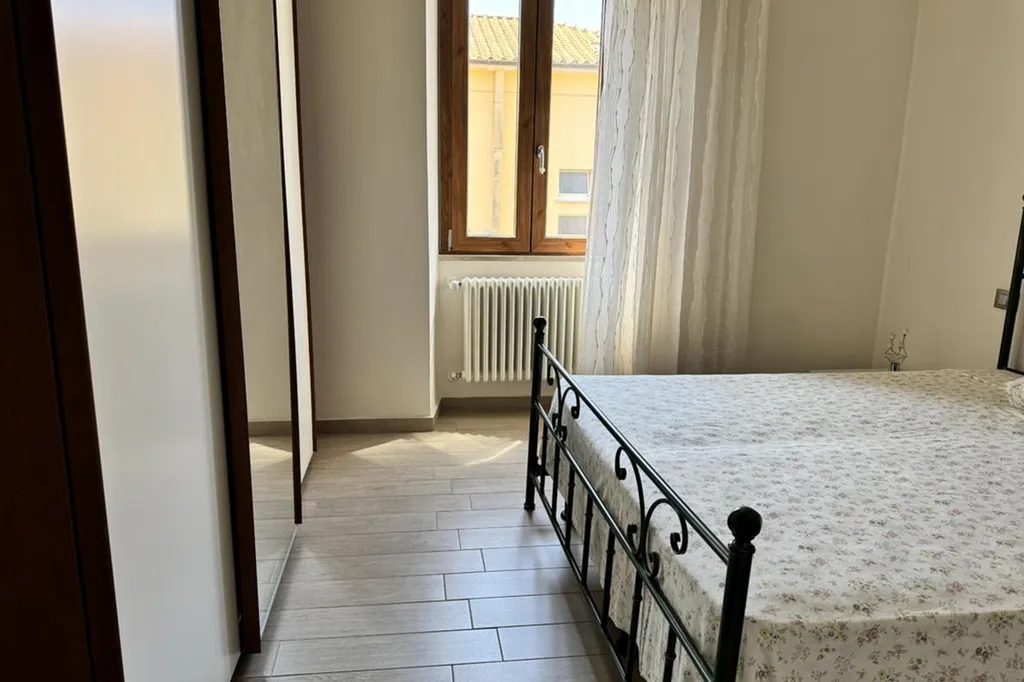 Chambres - Rear-Access Semi-Detached House with Mountain View in Itri
