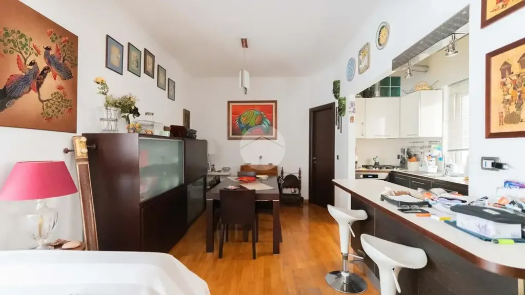 Chambres - Triplex with Balcony in Central Rome