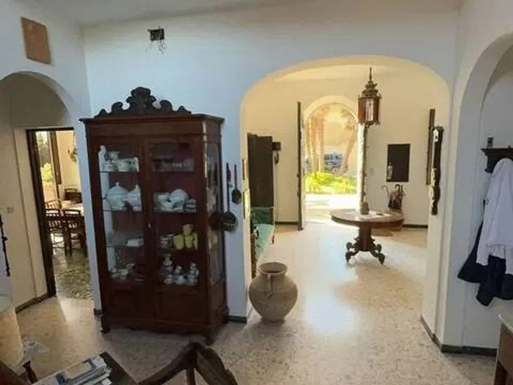 Entrée - Historic Villa with Panoramic Tower in Tuscany
