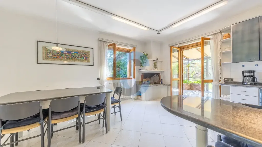 Cuisine - Villa with Pool and Garden in Frascati