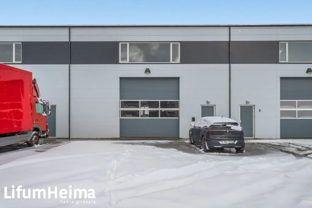 Esterno - Warehouse with Loft in Mosfellsbær