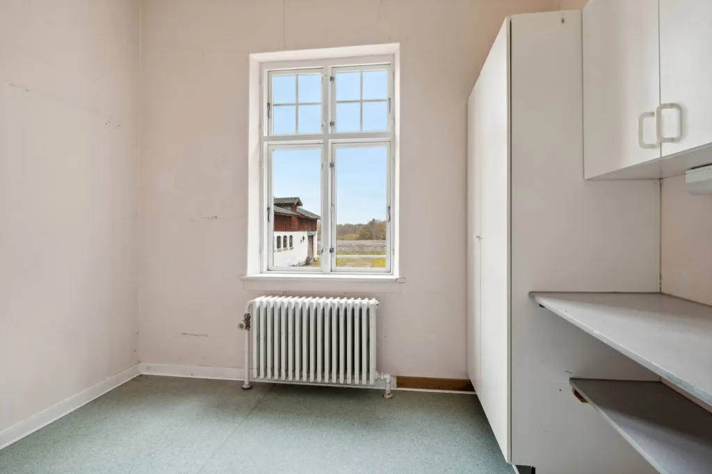 Toad - Renovated Rectory with Forest View in Hvedstrup