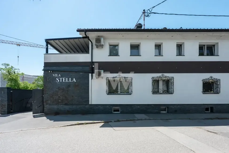 Esterno - Renovated Multi-Unit Building in Ljubljana