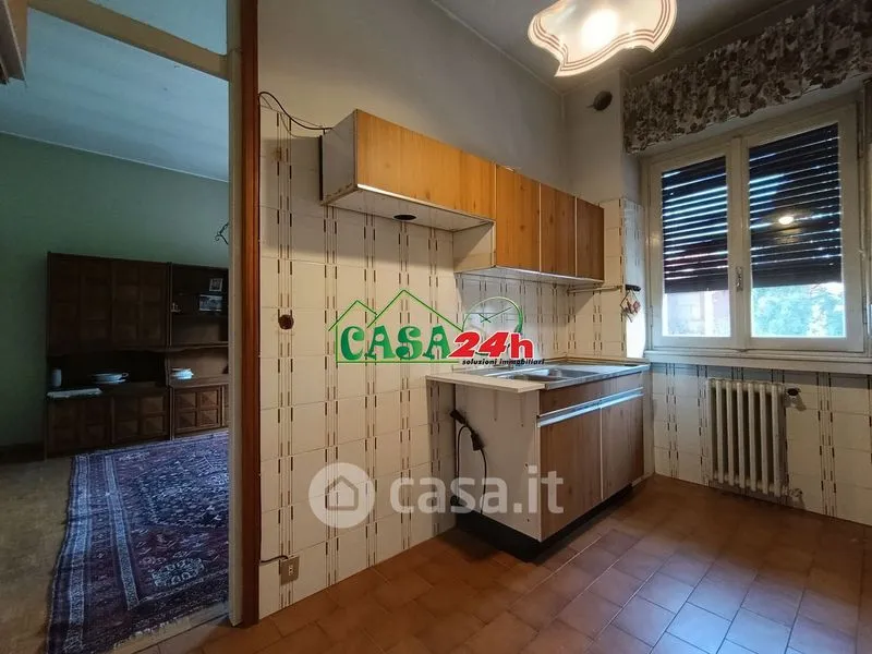 Cuisine - Triplex House with Communal Garden in Saronno