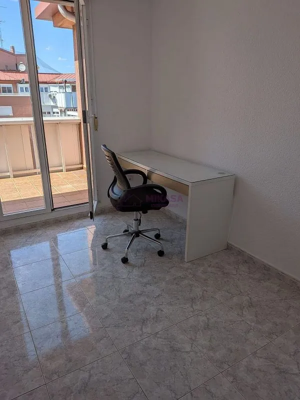 Bureau - Penthouse with Terrace in Móstoles