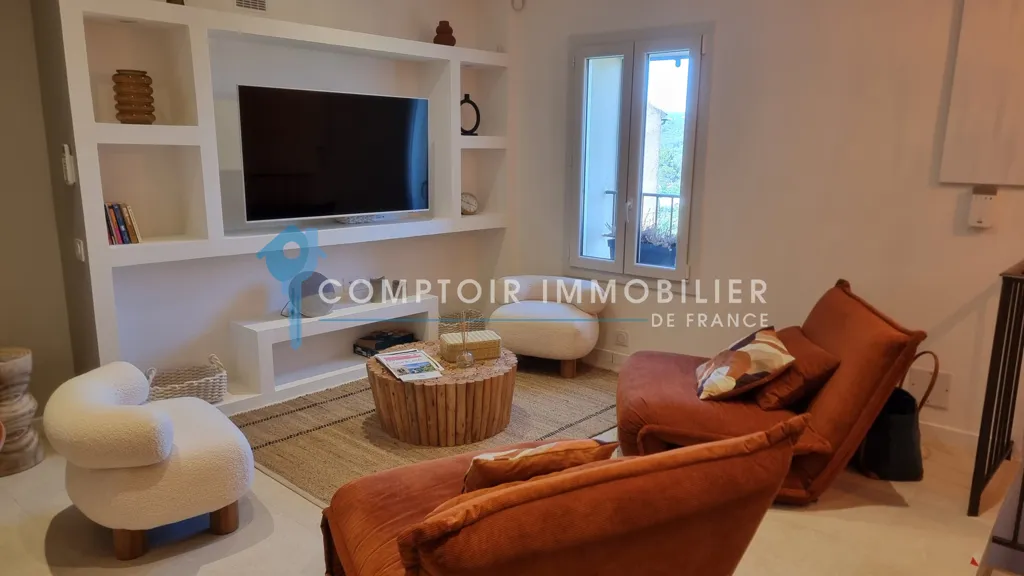Soggiorno - Triplex with Balcony in Flayosc