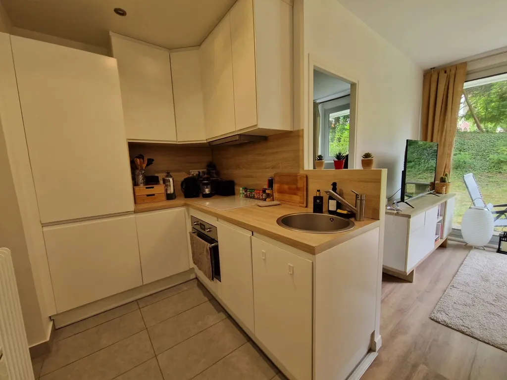 Cuisine - Appartement Meublé avec Terrasse à Rueil