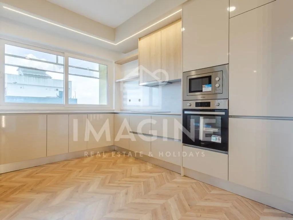 Cuisine - Luxury Apartment with Central Location in Setúbal