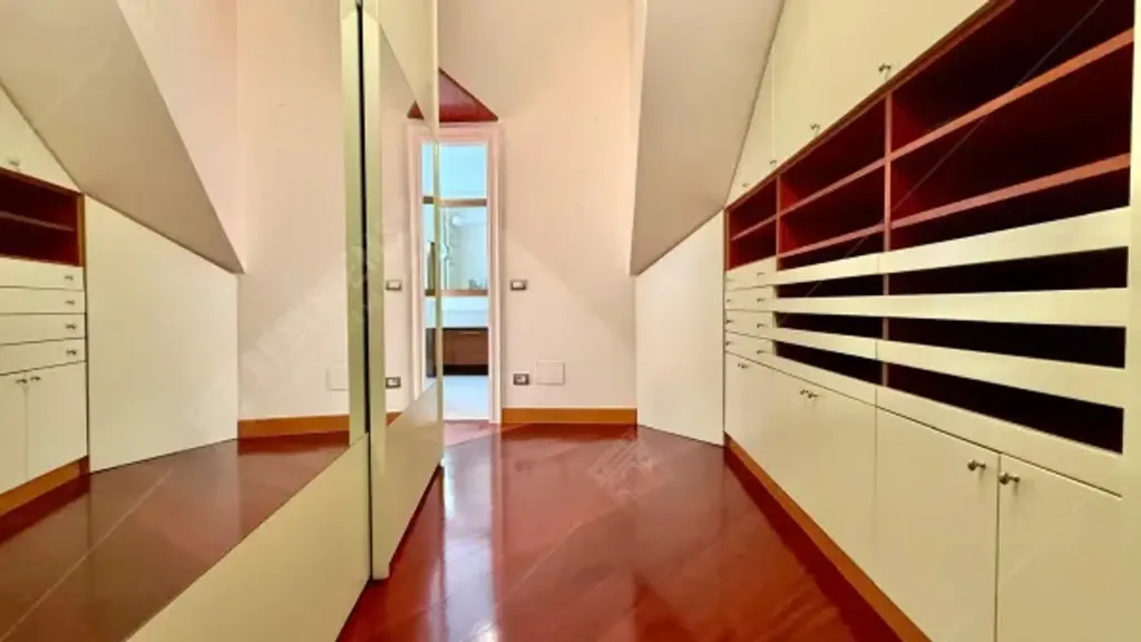 Toad - Luxury Flat with Four Exposures in Milan