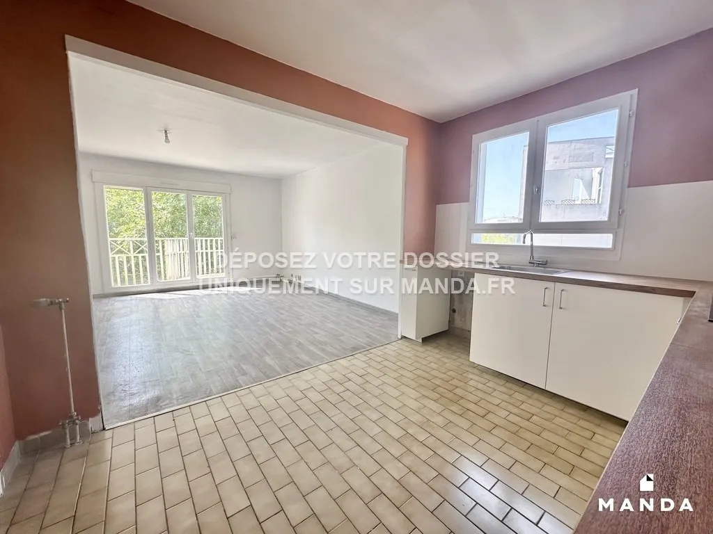 Köök - T2 Flat with Balcony in Lognes