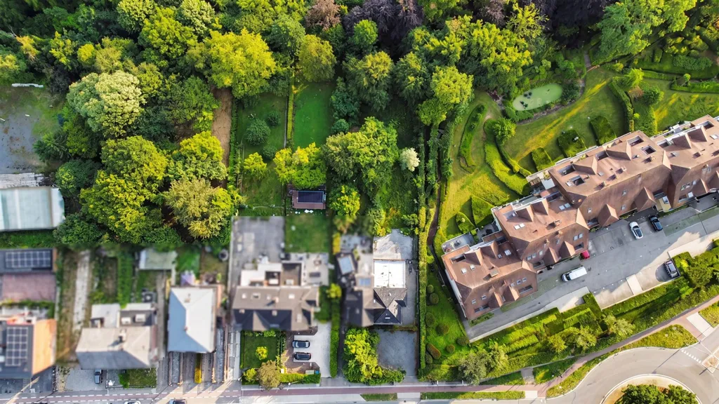 Vista aerea - Half-Open House with Garden in Quiet Area