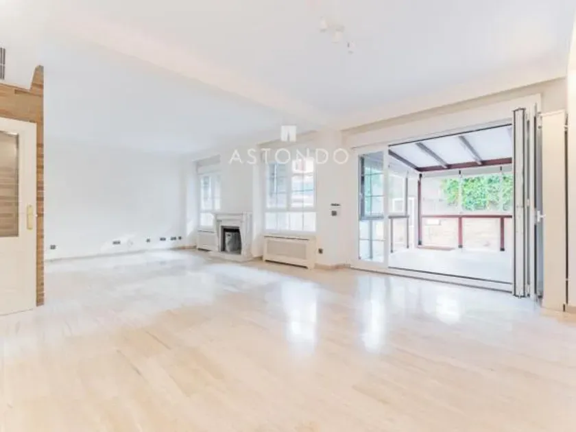 Séjour - Luxury Townhouse with Pool in Madrid