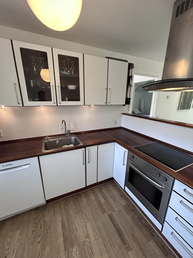 Cuisine - 2-Bedroom House with Private Garden in Herlev