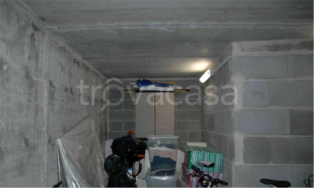 Garage - Ground Floor Apartment with Private Garage in Cervia