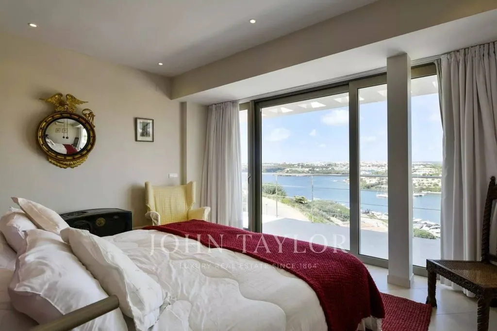 Magamistoad - Luxury Villa with Private Moorings in Cala Llonga
