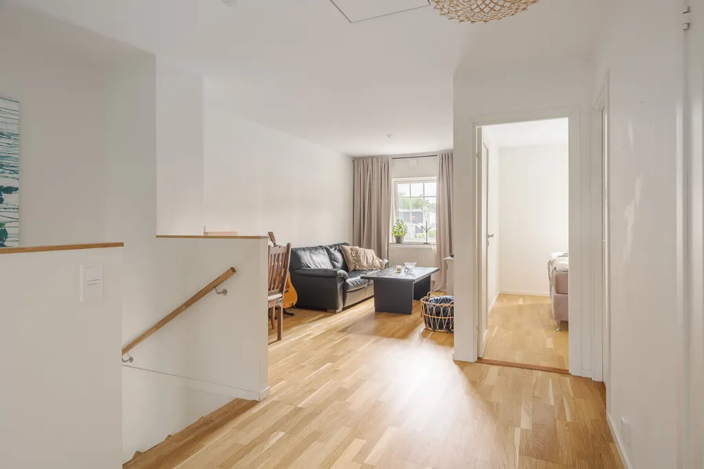Hallway - Modern Flat with Balconies in Hasslum