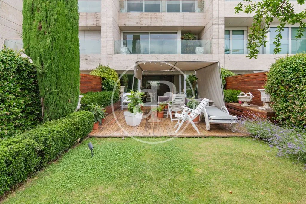 Aed - Luxury Villa with Pool in Chamartin, Madrid