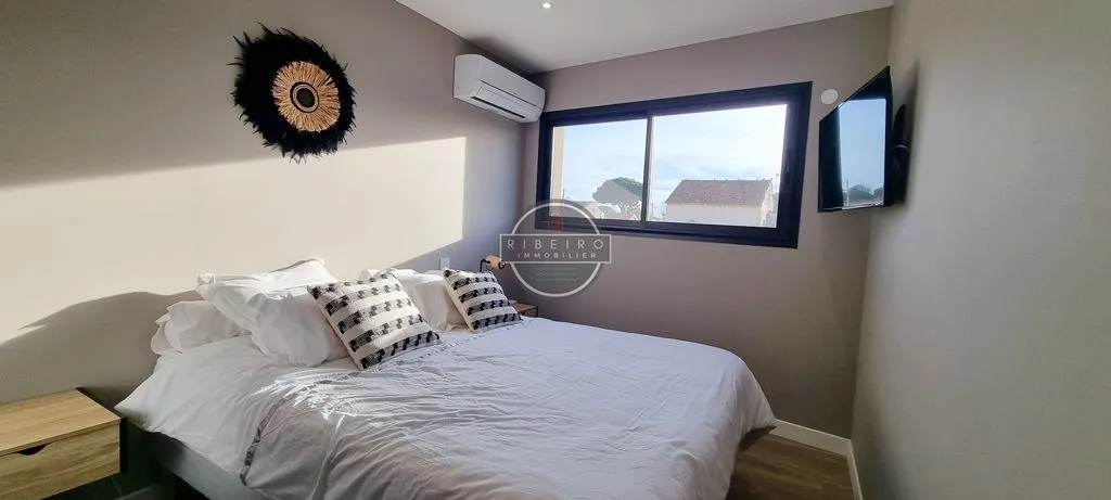 Chambres - Villa Luxueuse avec Piscine à Le Grau-d'Agde