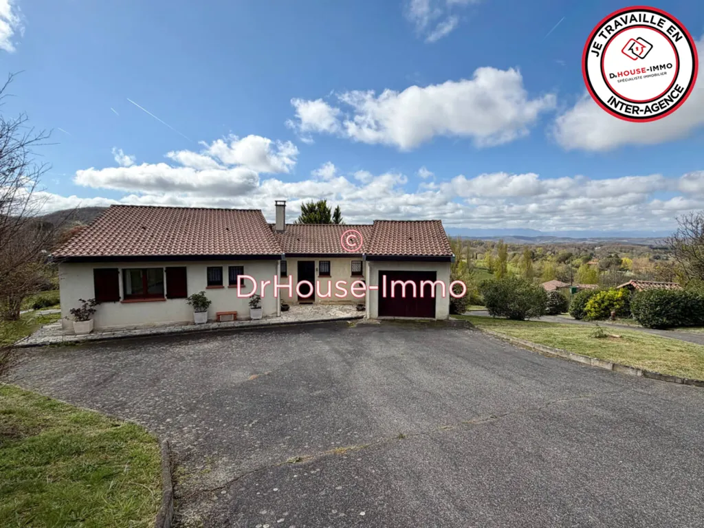 Extérieur - Villa avec Vue Panoramique sur les Pyrénées à Aurignac